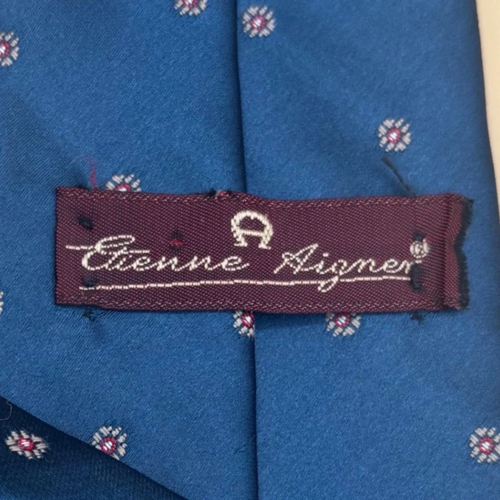 VTG Etienne Aigner Mens Silk Necktie Blue Floral Medallion Geometric‎ Logo